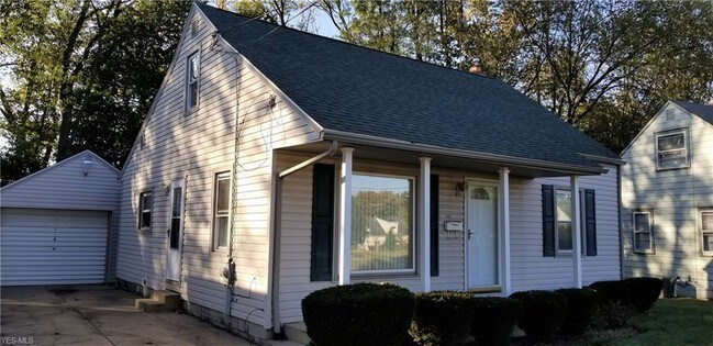 Building Photo - 1260 Hilltop Dr