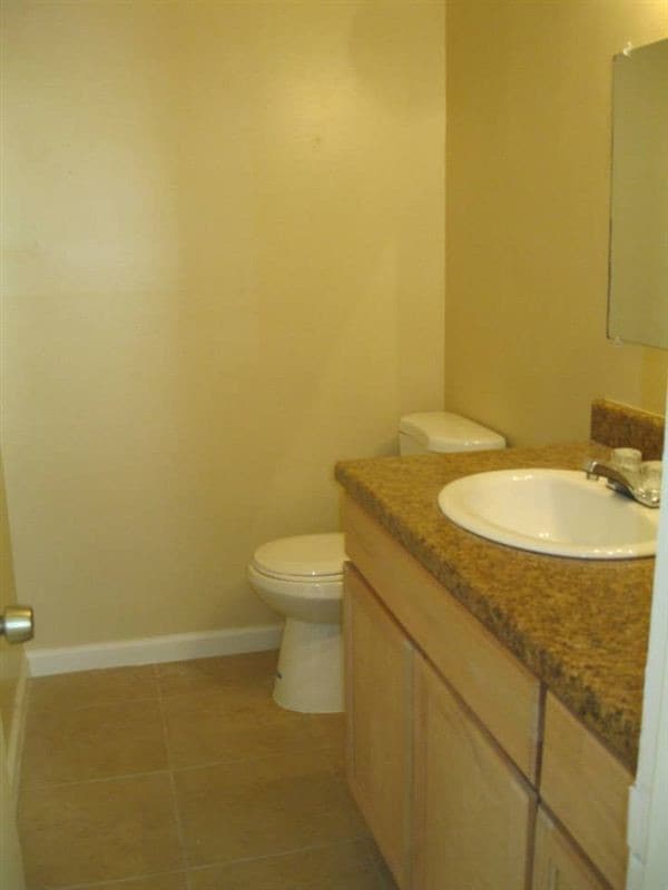 Building Photo - 8311 Winkler Dr