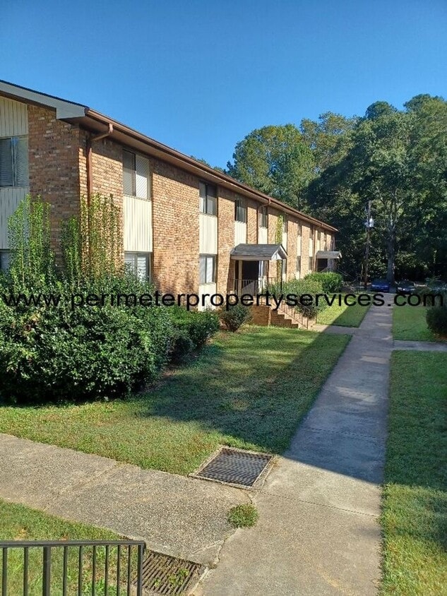 Primary Photo - Newly Renovated Unit!!
