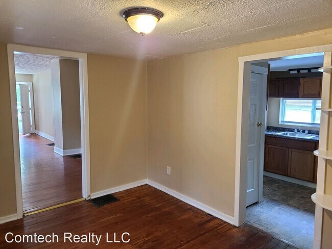Building Photo - 2 br, 1 bath House - 60 Patton Avenue
