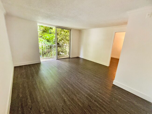 Foto del edificio - 1740 NW N River Dr