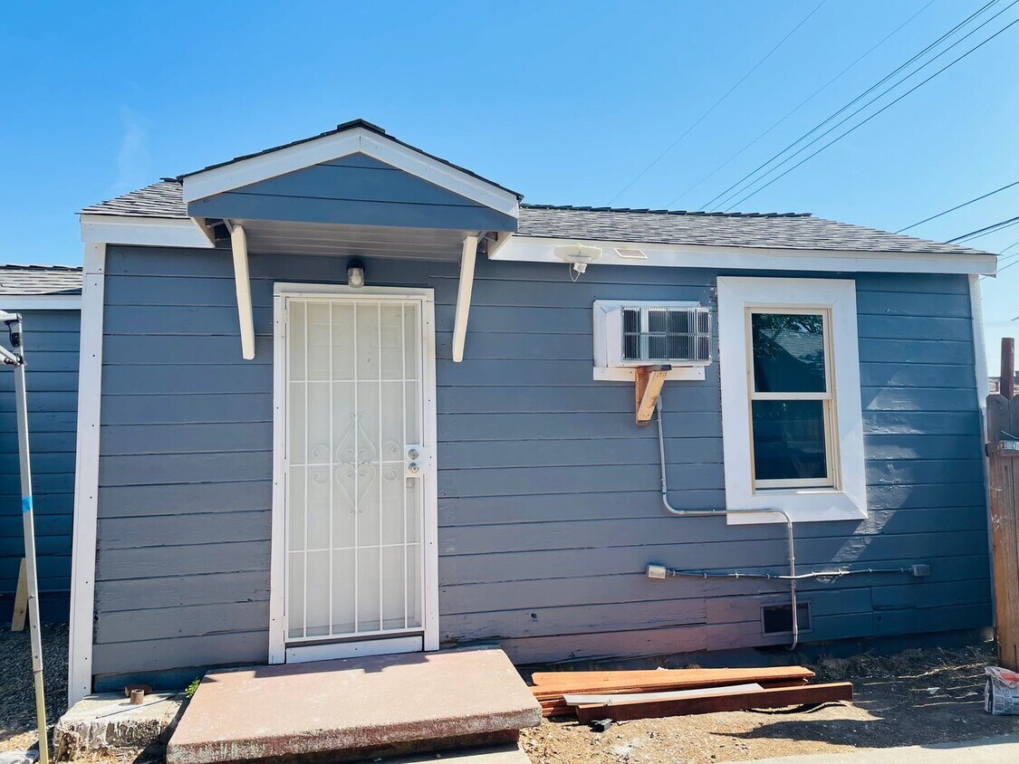 Foto principal - 3730 Ivy St