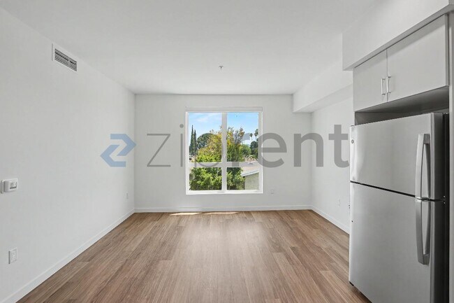 Foto del edificio - Unit 310