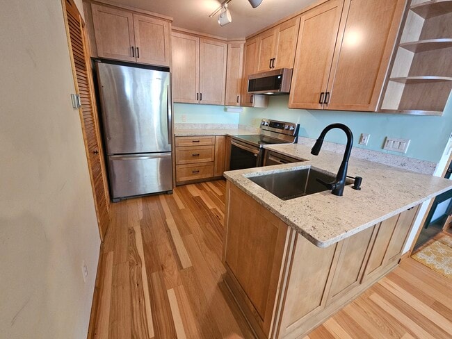 Building Photo - 808 Jones Dr