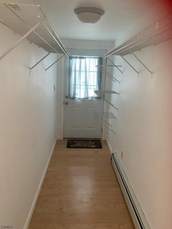 Foto del edificio - 138 Meriline Ave