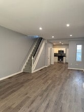 Building Photo - 5527 Pearl St