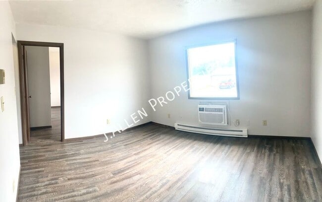 Building Photo - 107 Gold Strike Dr