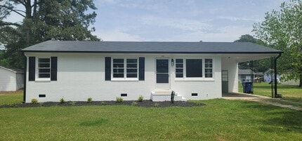 Building Photo - 206 Stancil St