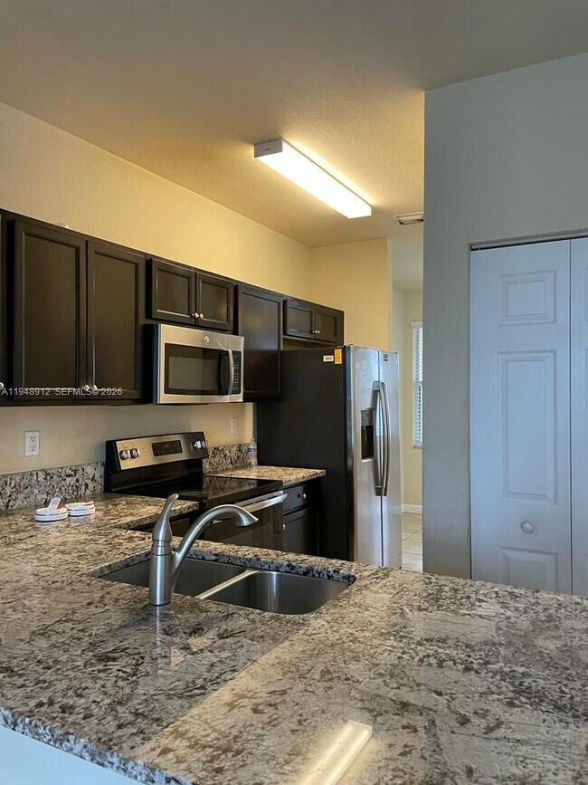 Foto del edificio - 134 SE 28th Ter