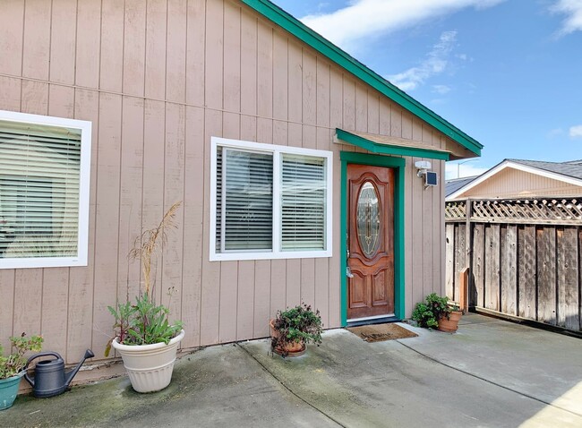 Foto del edificio - 1691 Albion Ct