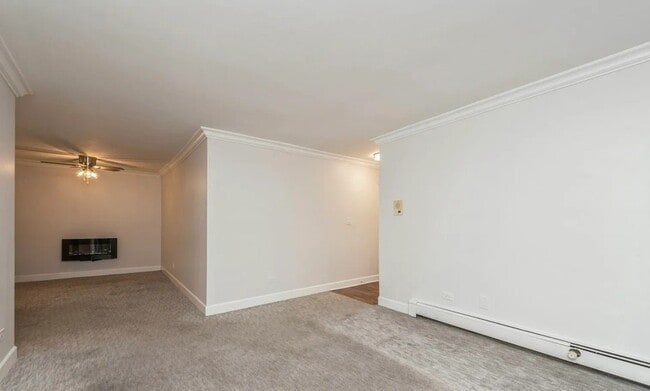 Building Photo - 1459 N Winslowe Dr