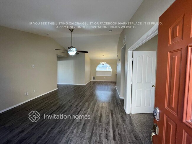 Foto del edificio - 12537 W Cambridge Ave