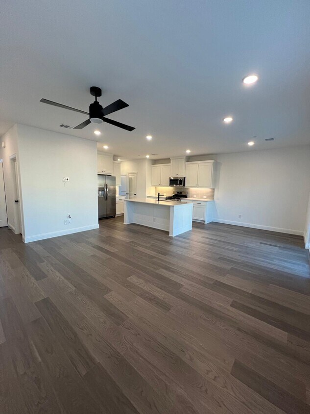 Foto principal - 3758 Pierce Ln