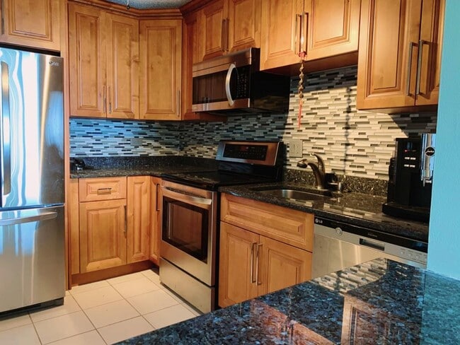 Foto del edificio - 111 W Maple St