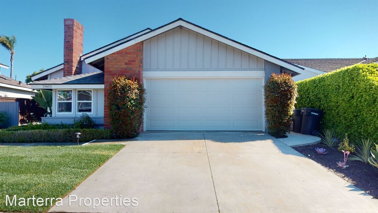 Foto principal - 3 br, 2 bath House - 24652 Benjamin Circle