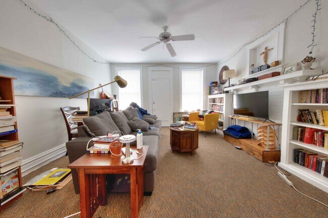 Foto del edificio - 3111 Portis Ave
