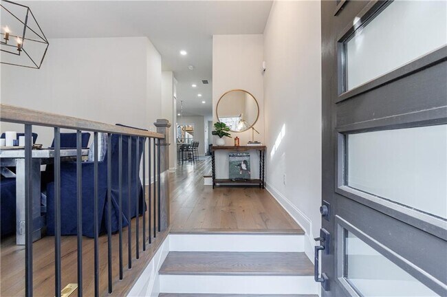 Foto del edificio - 4337 Parkside Pl