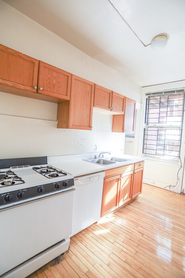 Foto del edificio - 1205 W Waveland Ave