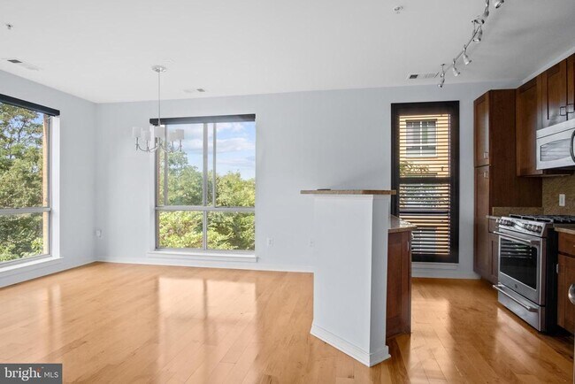 Foto del edificio - 2200 N Westmoreland St