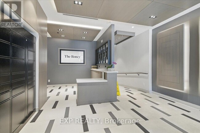 Building Photo - 430-430 Roncesvalles Ave