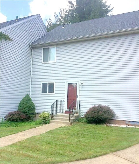 5 Pequot Ct, Cromwell, CT 06416 Townhome Rentals in Cromwell CT