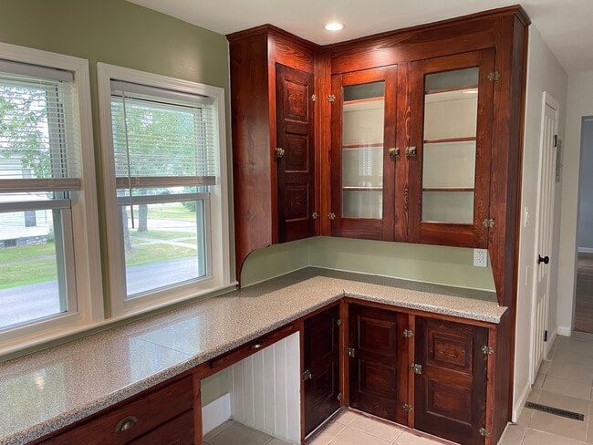 Kitchen - 500 2nd St
