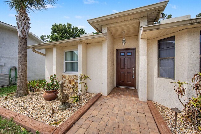 Building Photo - 4449 Foxboro Dr