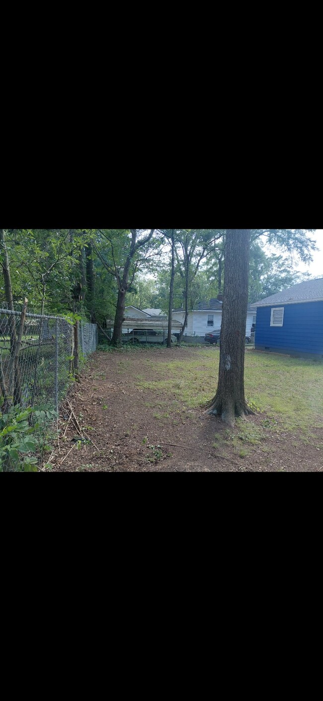 Building Photo - 916 Northside Dr