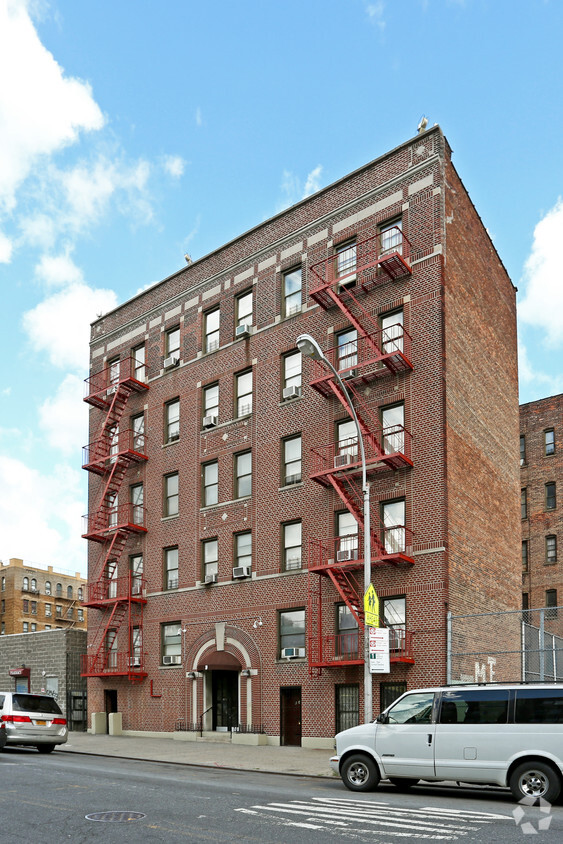 Building Photo - 8-10 Vermilyea Ave