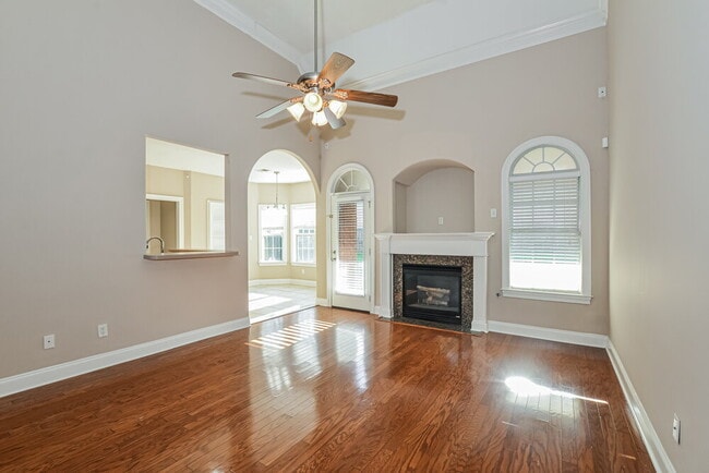 Building Photo - 4869 Rosebrook Cir E