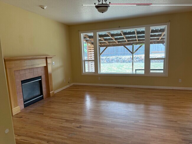 Foto del edificio - 3228 N Main St