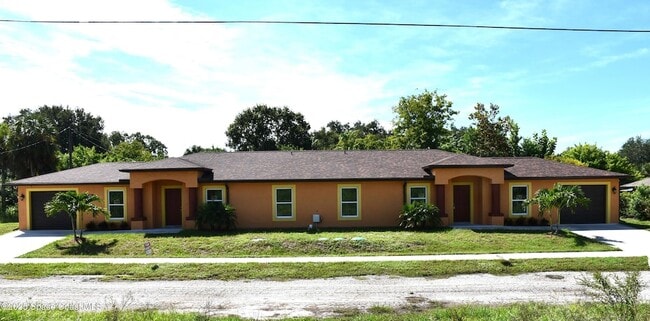 Building Photo - 1515 Furnari St