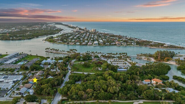 Foto del edificio - 905 Sandy Oaks Dr