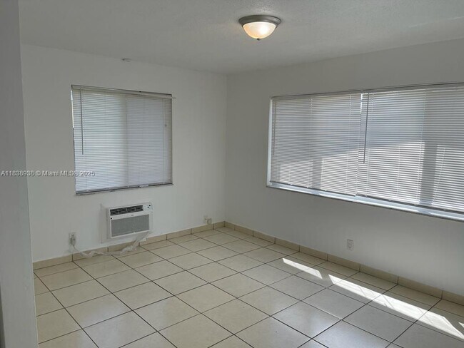 Foto del edificio - 59 NW 37th St