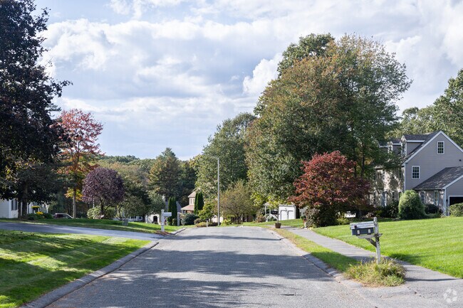 The picturesque winding streets of Bellingham make it a great place to call home.