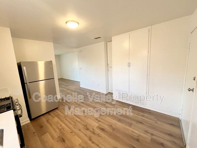 Foto del edificio - 73361 Catalina Way