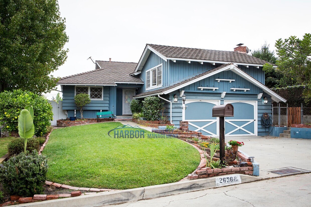 Primary Photo - 26366 Eshelman Ave