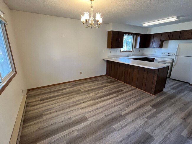 Foto del edificio - 410-416-416 8th Ave NE