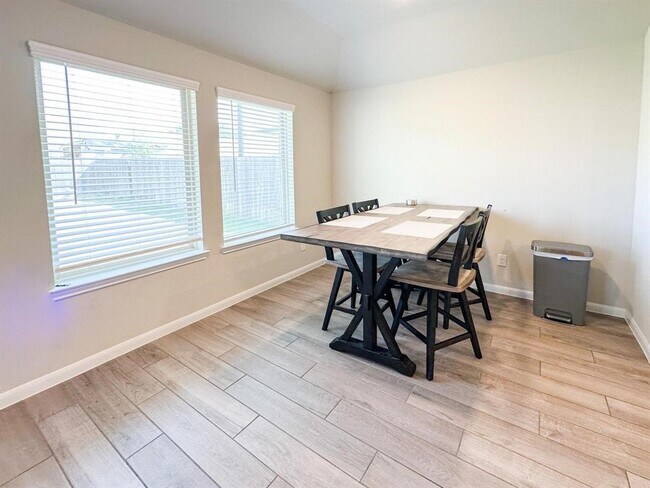 Foto del edificio - 2115 Boreas Ln