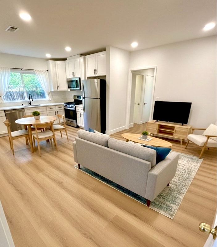 Foto principal - 854 Orange Ave