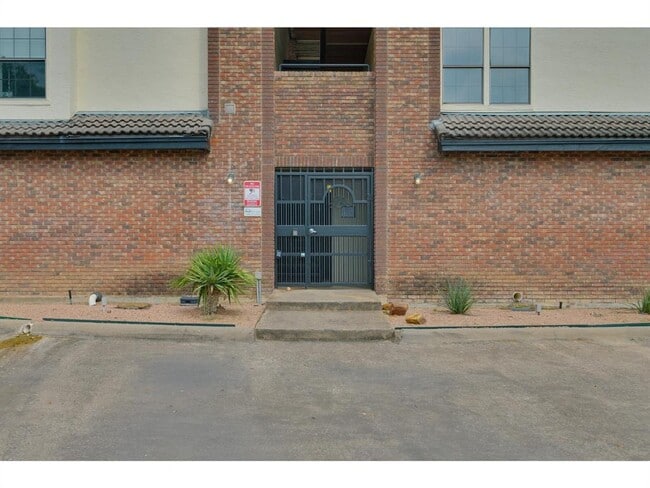 Foto del edificio - 3001 Cedar St