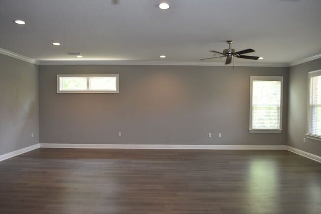 Building Photo - Marina Village 3 Bedroom Available for Lease