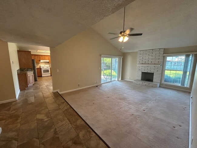 Photo - 670 Northwood Dr House