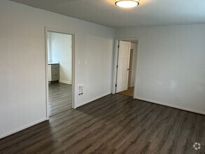 Building Photo - 2215 NE Cumulus Ave