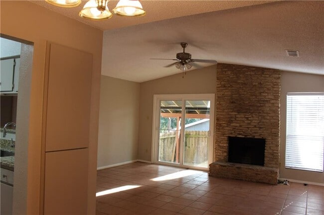 Building Photo - 8003 Dowling Cove
