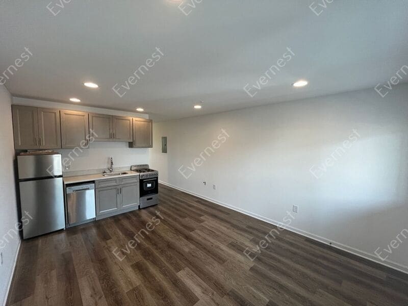 60 Kensley Ln Unit 2, Bridgeport, AL 35740 Condo for Rent in