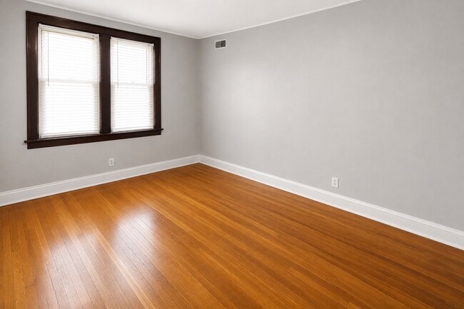 Building Photo - 1208 S 57th Ave