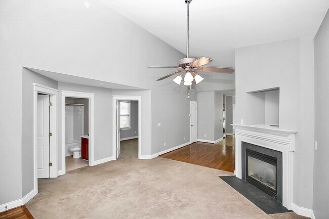 Foto del edificio - 6705 E Douglas Park Dr