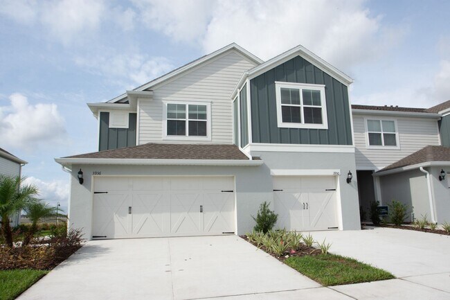 Building Photo - 3/2.5 Townhouse in Somerset Crossing!!!