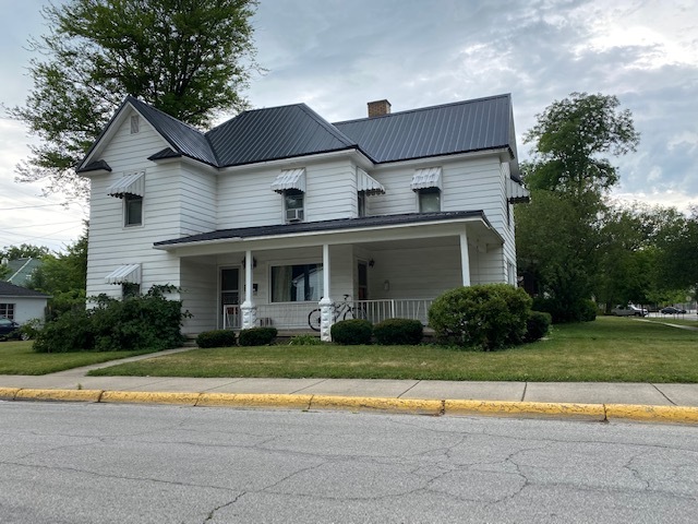 Primary Photo - 601 Evergreen St
